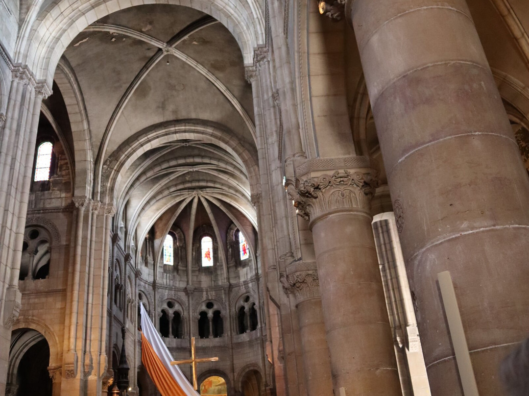 Église Saint-Pierre景点图片