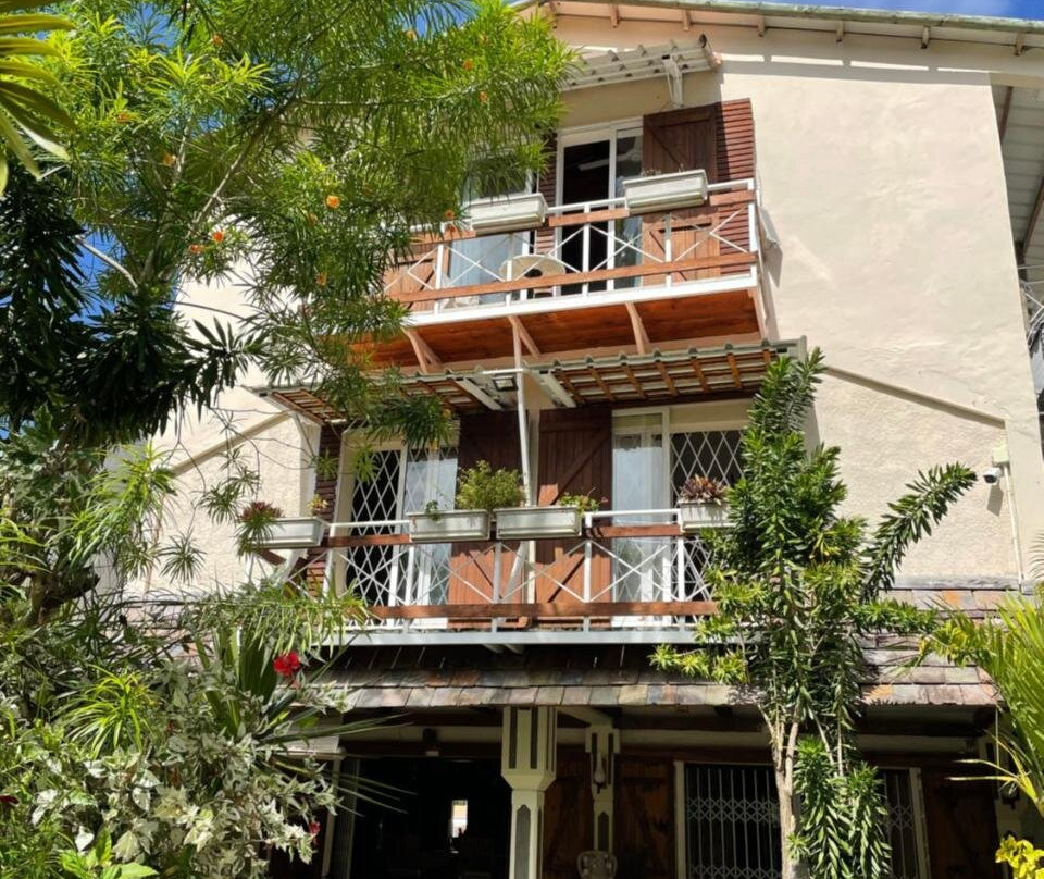 Chez Henri