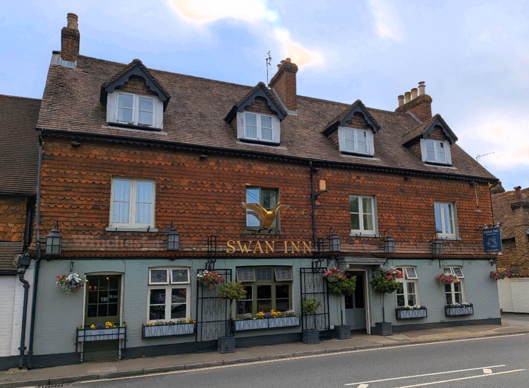 Charming Bedrooms at the Swan Inn Chiddingfold-官方