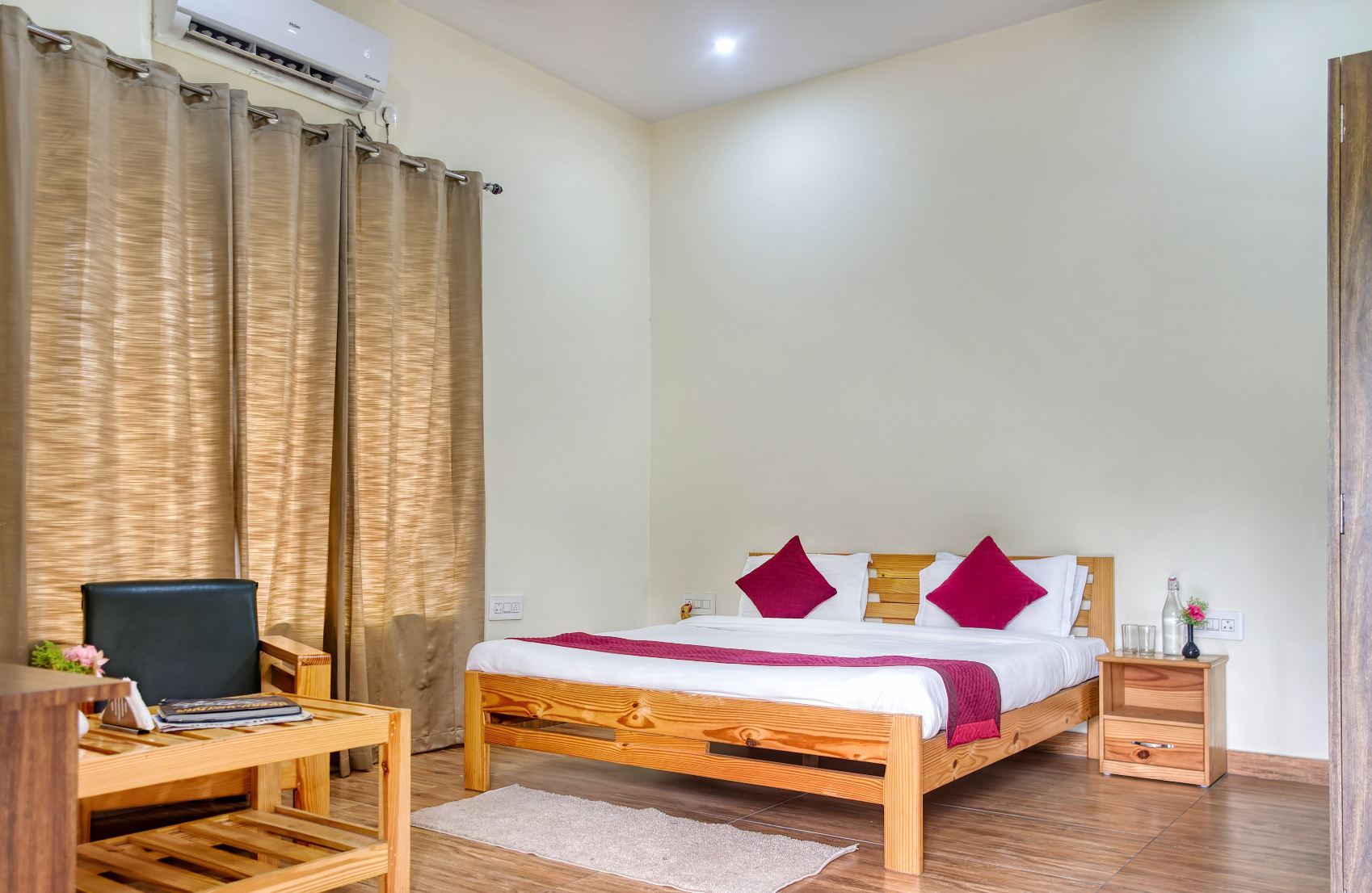Karans Corbett Motel-客卧