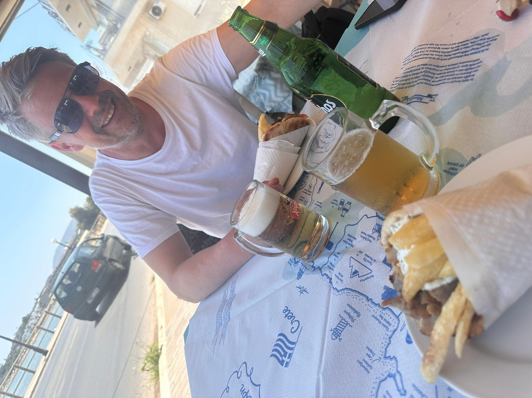 Manny's Tavern Chania