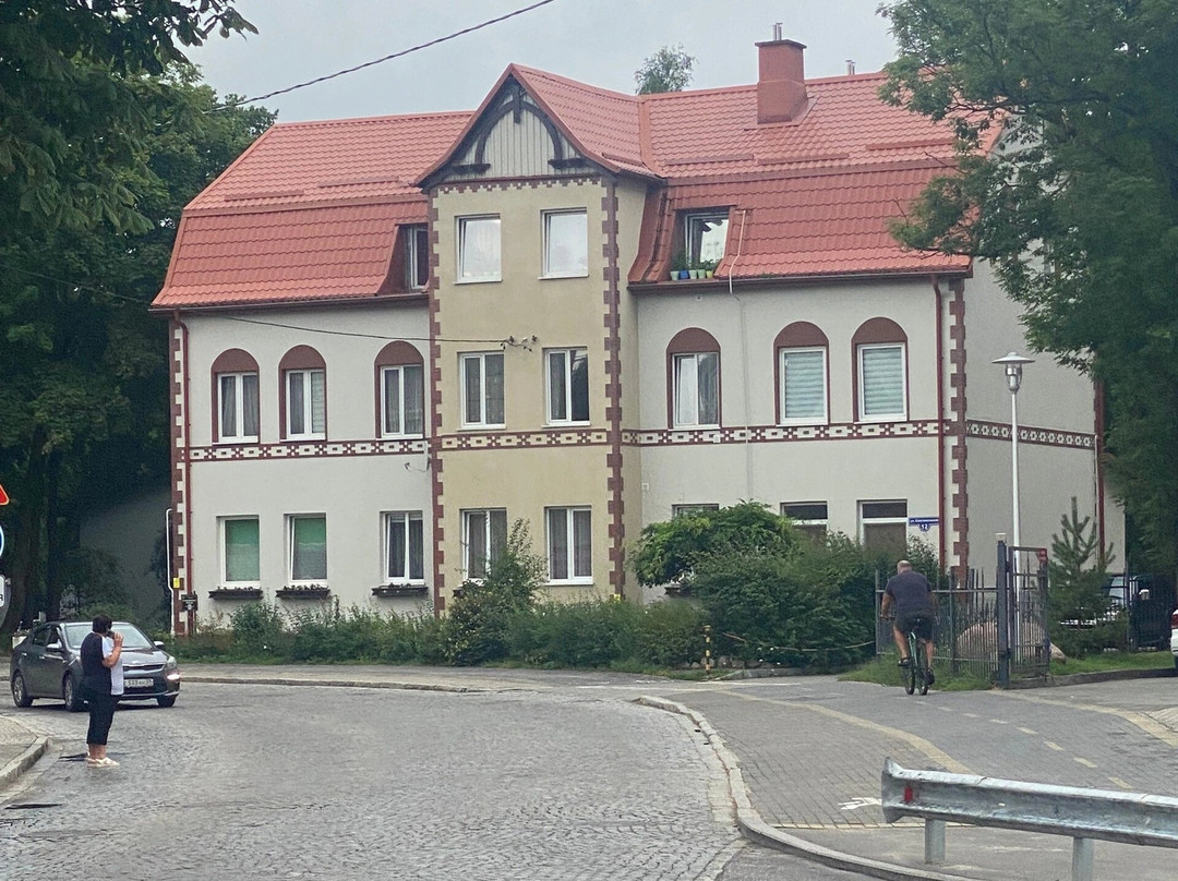 Dom Zhiloy-Pionersky必去景点