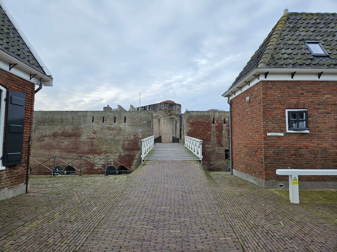 Fort Kijkduin (Museum and Aquarium)-登海尔德必去景点