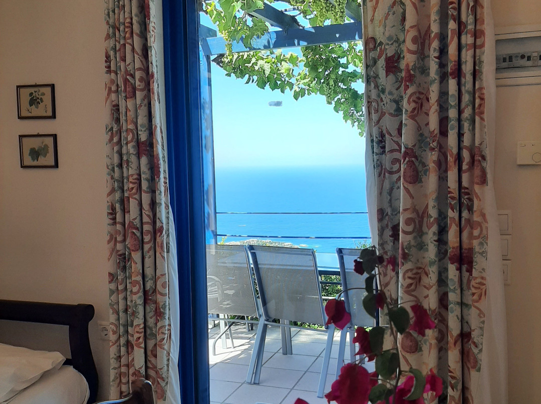 Nymphes Luxury Apartments主图