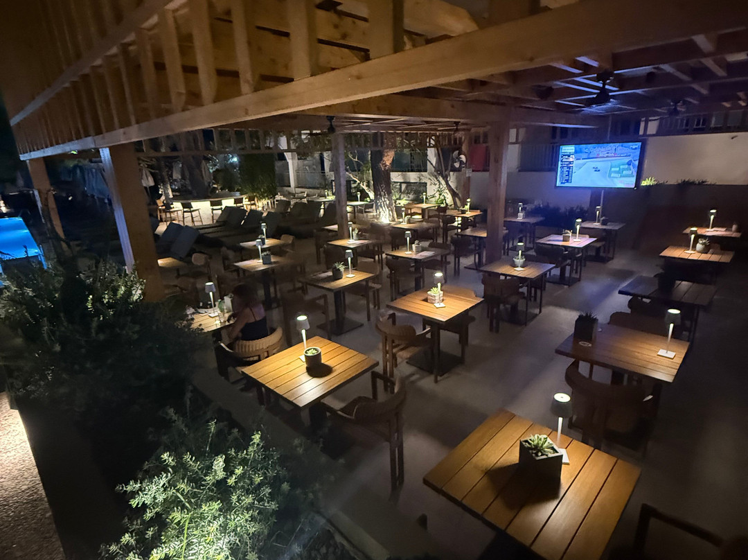 Contessa Hotel主图