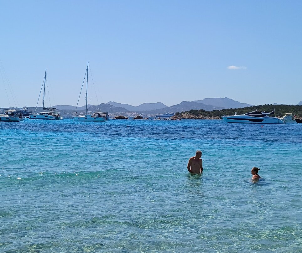 Cala Petra Ruja-Arzachena必去景点