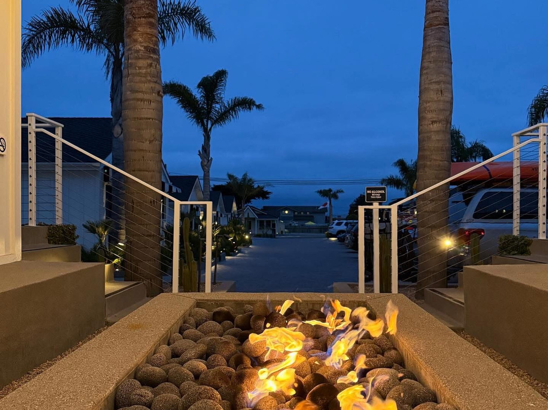 The Pacific Motel主图