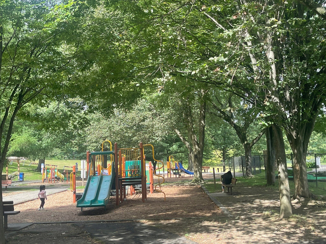 Tibbetts Brook Park-Yonkers必去景点