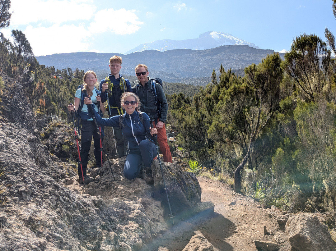 Enosa Expeditions-莫西必去景点