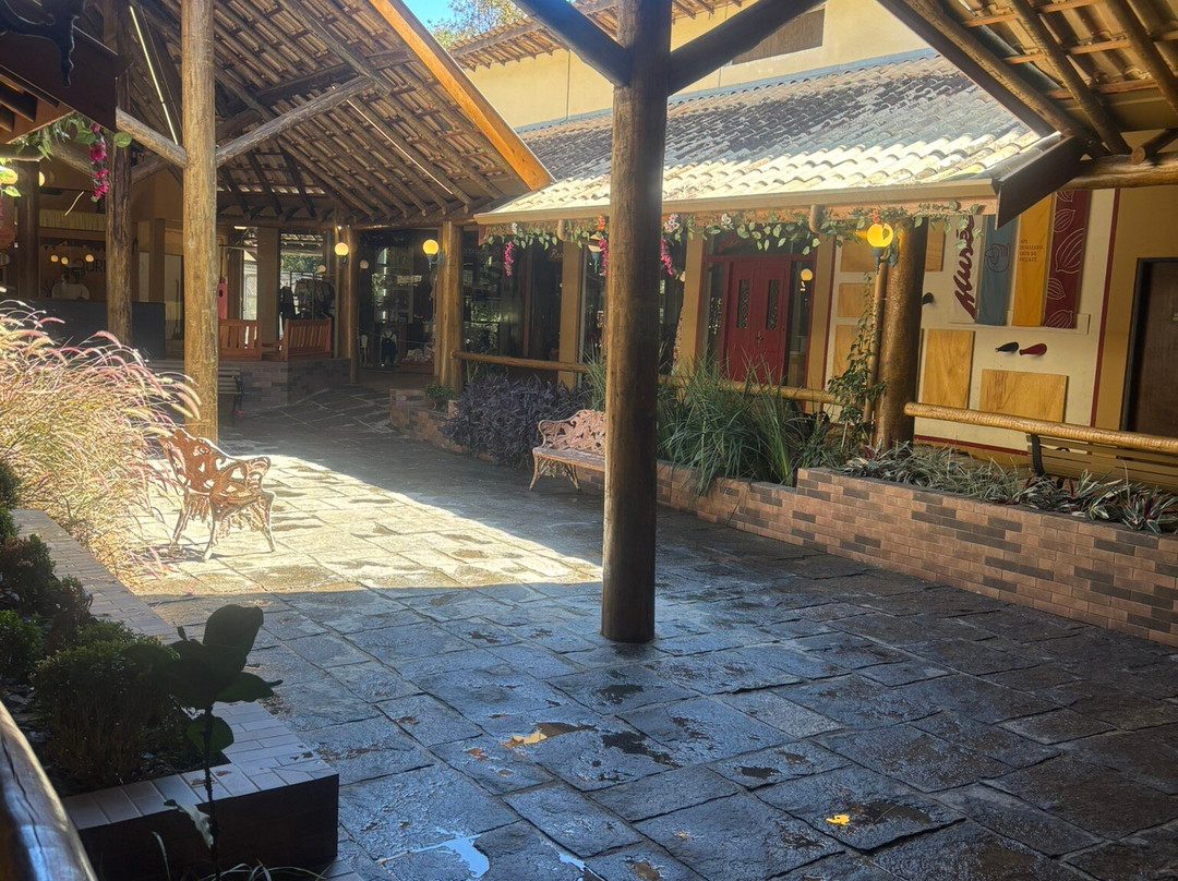 Shopping Vilarejo-圣安东尼奥杜皮尼亚尔必去景点