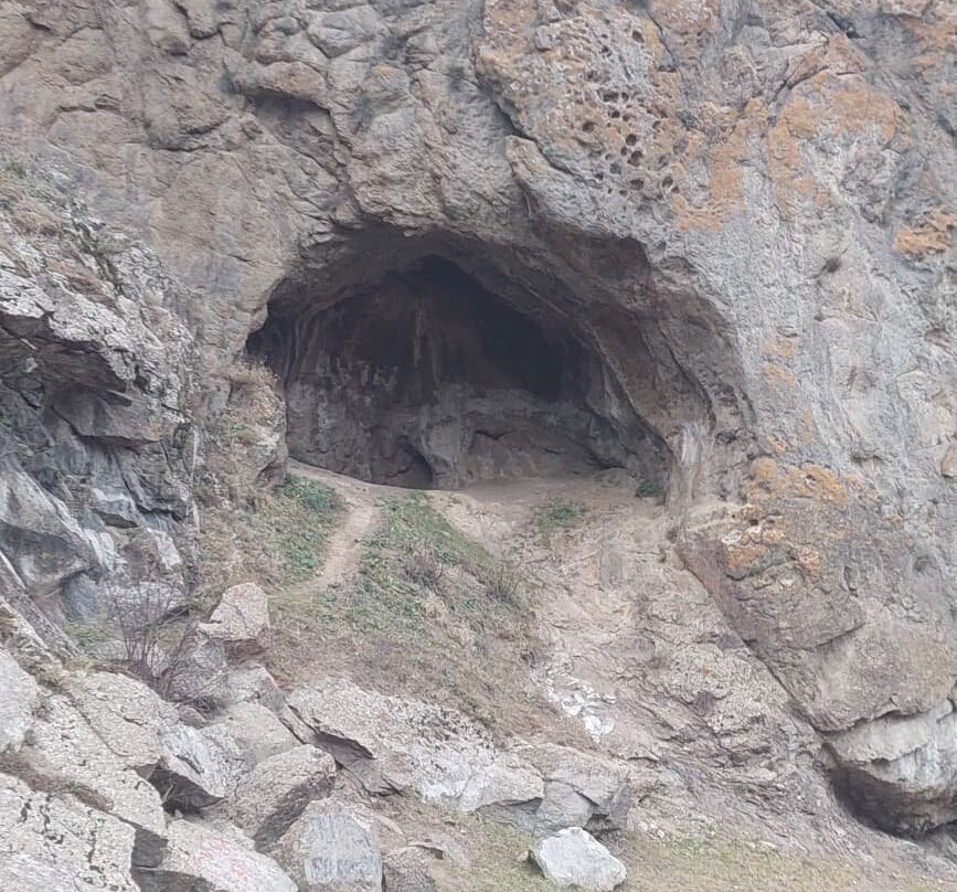 Buzeyir Cave-Lerik必去景点