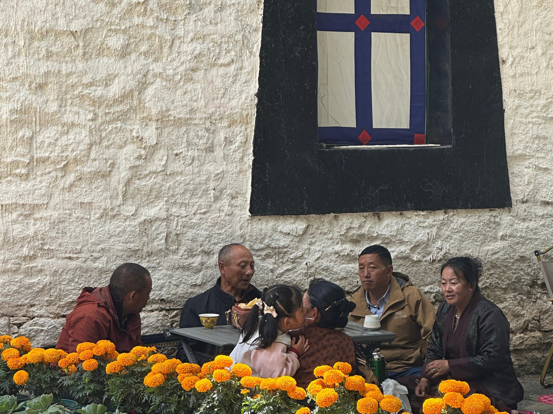 西藏奇迹艺术画廊-拉萨市必去景点