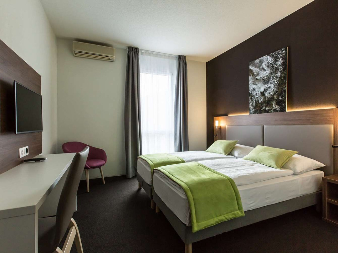 马蒂尼酒店住宿-Hotel Campanile Martigny