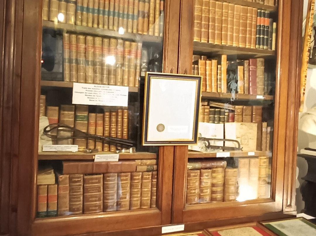 Musee Prive Guy Savelli-Corbara必去景点