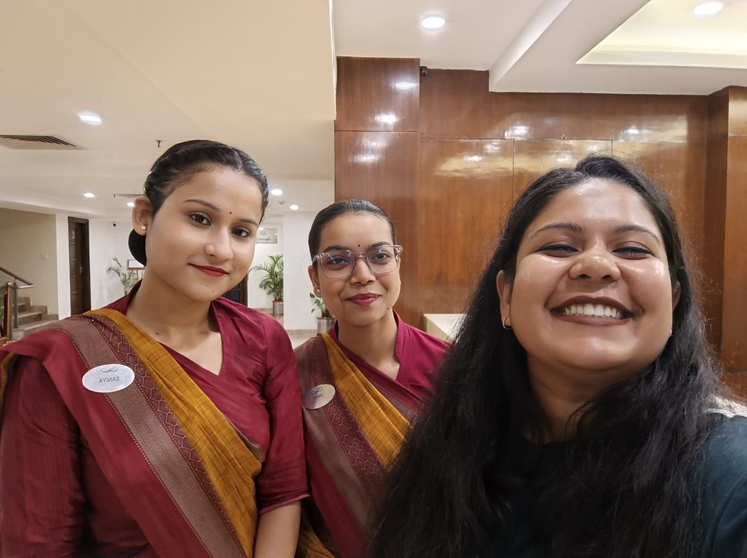 Le Lac Sarovar Portico主图