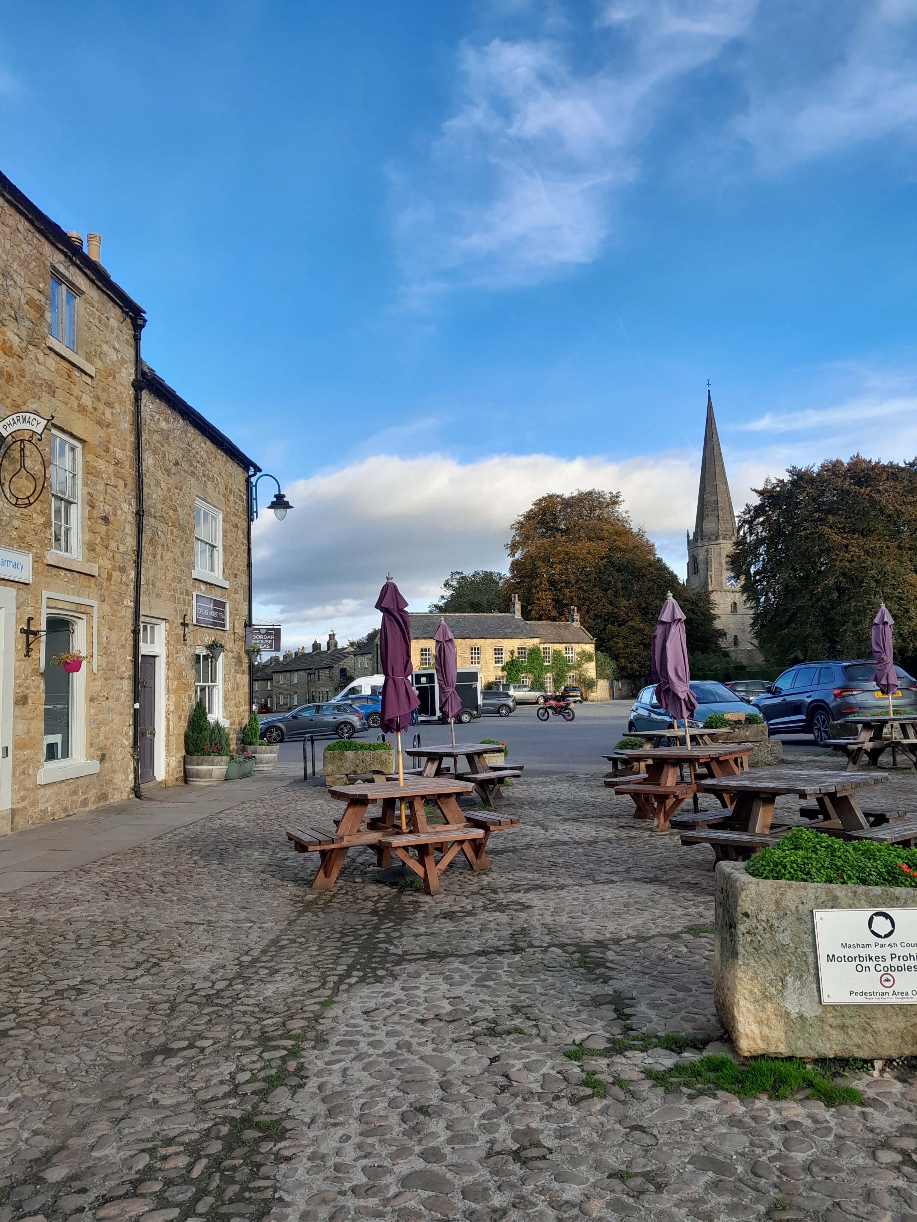 The Bay Horse-官方