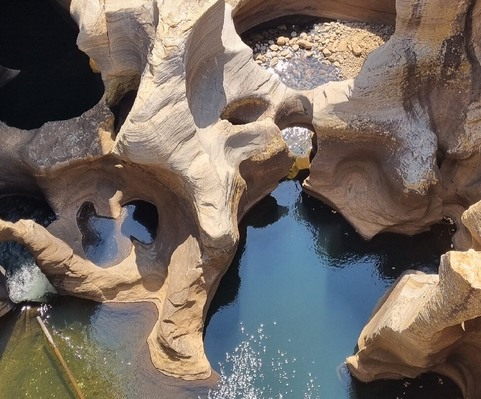 The Wild Blue Lodge主图