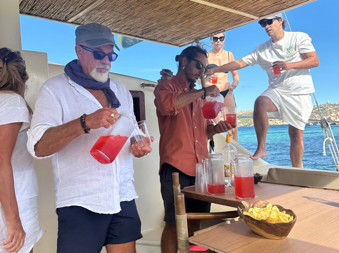 La Dolce Vita Charter-Cannigione必去景点