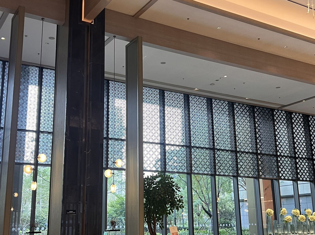 平湖卓越铂尔曼酒店主图