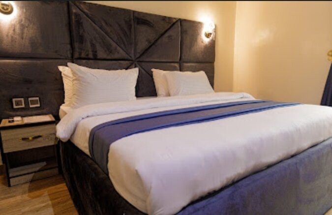 Vizit Hotel & Suites