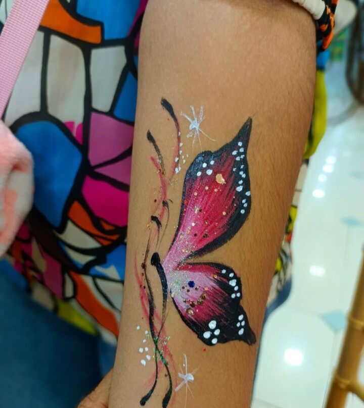 Sterling Stolen Heaven Lonavala主图