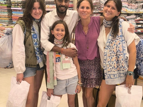 遗产纺织品店-斋蒲尔必去景点