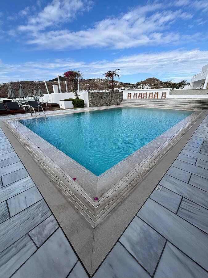 The George Hotel Mykonos-泳池