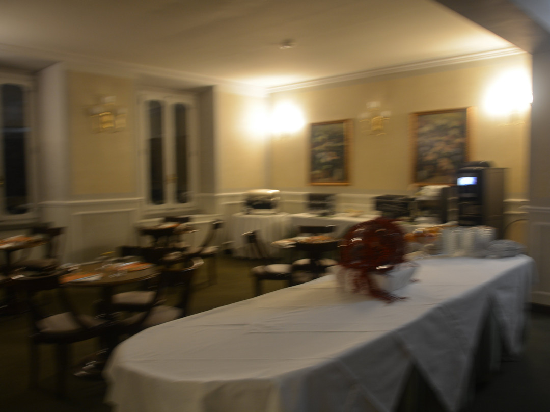 巴斯堤亚尼大酒店主图