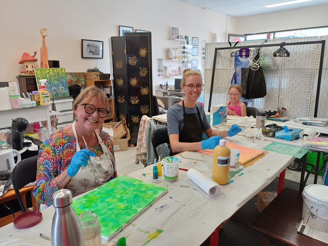 Vikki J Designs-Pambula必去景点