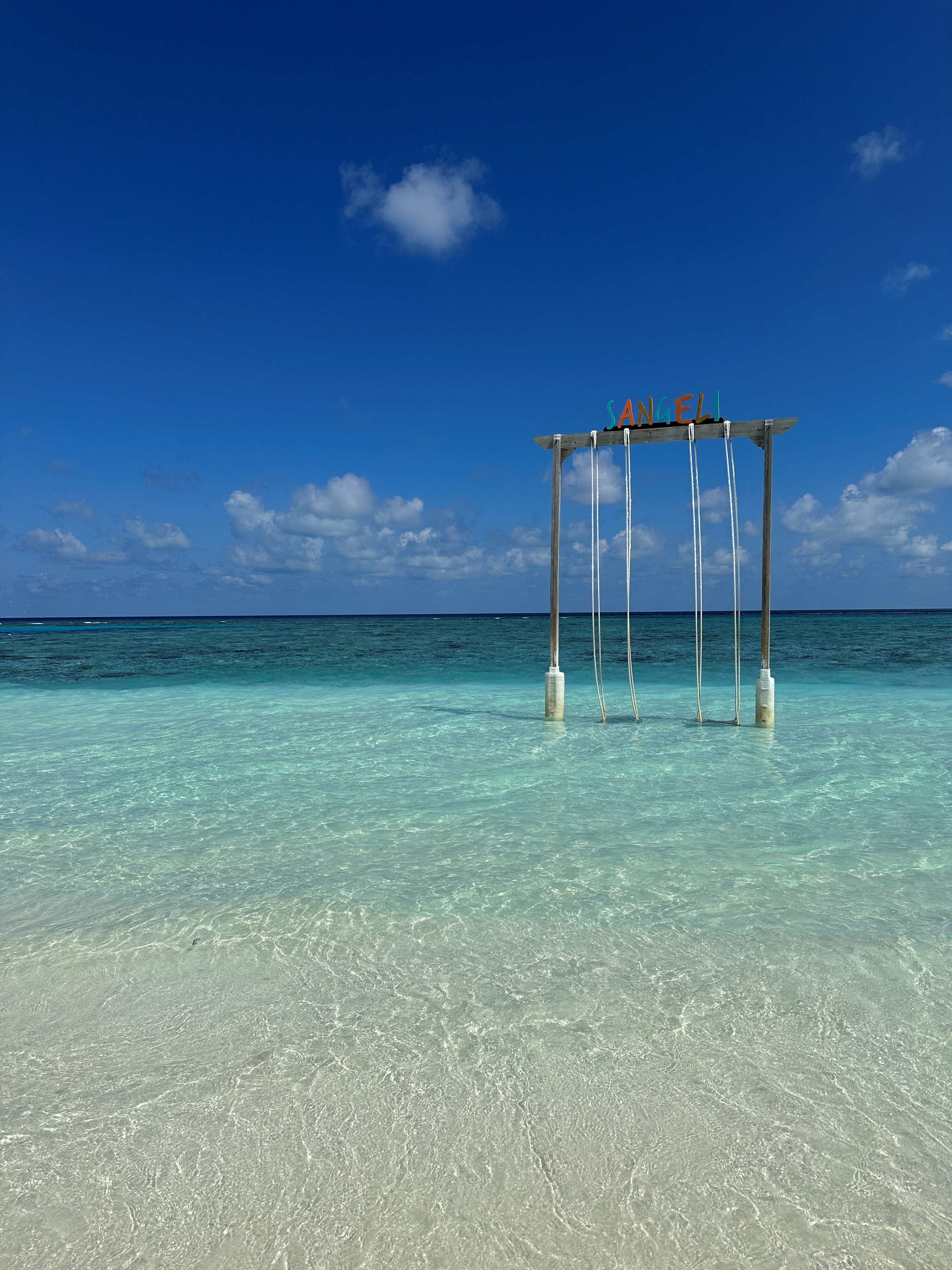 Oblu Select Sangeli-泳池