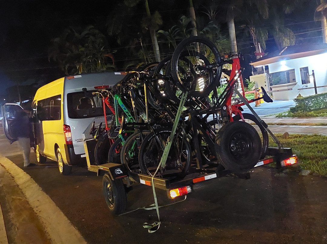 Costa Rica Ride Green Adventures-圣安娜必去景点