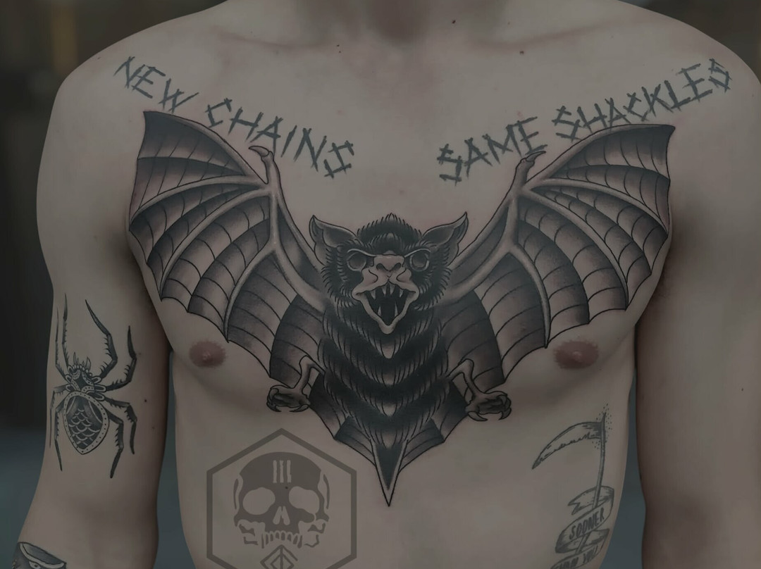 Inkubus Tattoo Studio By Efren Papa