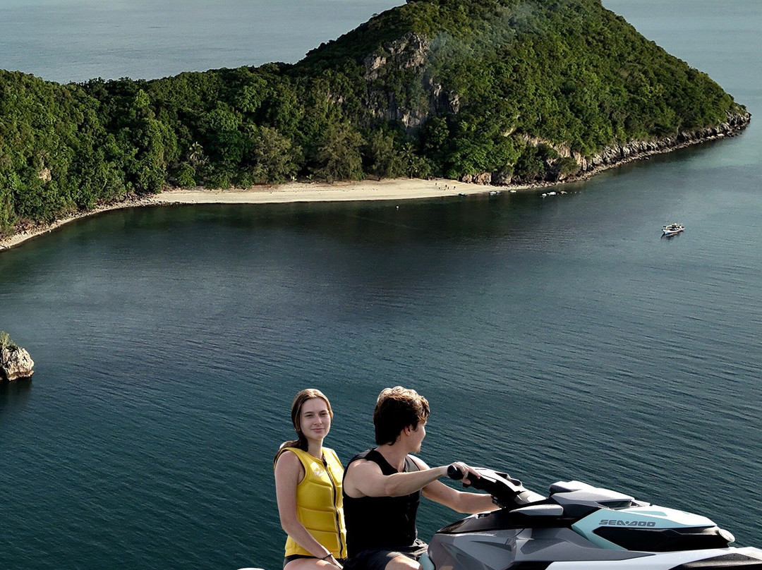 Thungmakham Miami Travel