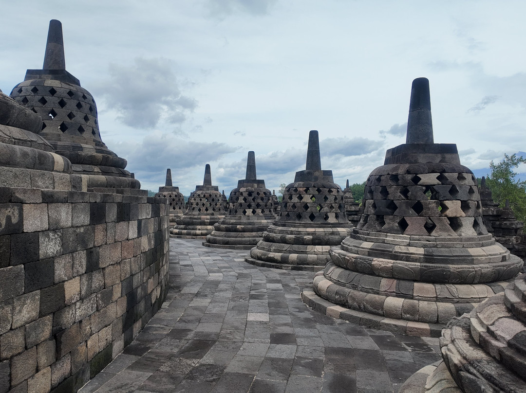 Lovely Borobudur Tours-日惹必去景点