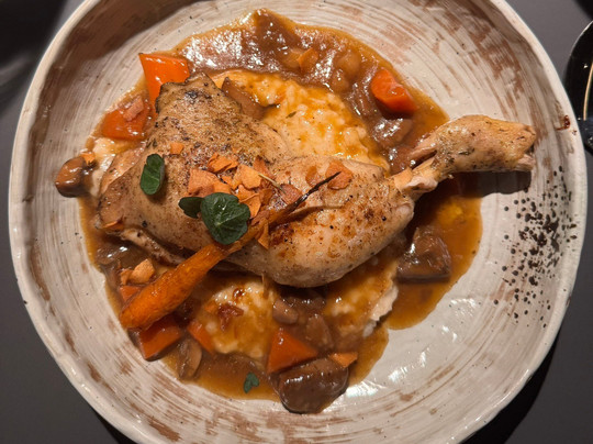 Beef & Wine - Restaurant Und Weinlounge