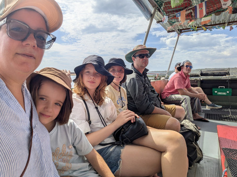 Captain Sponges Magical Oyster Tours-Pambula必去景点