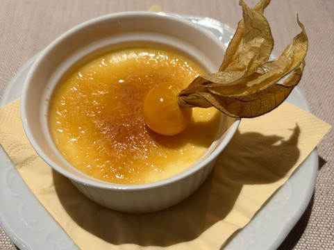 Gardenhotel Crystal主图