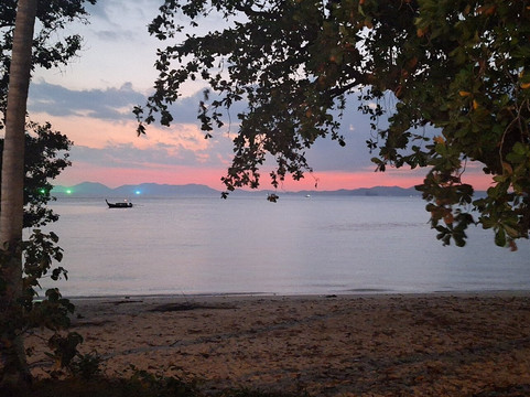 岛屿海滩度假村主图