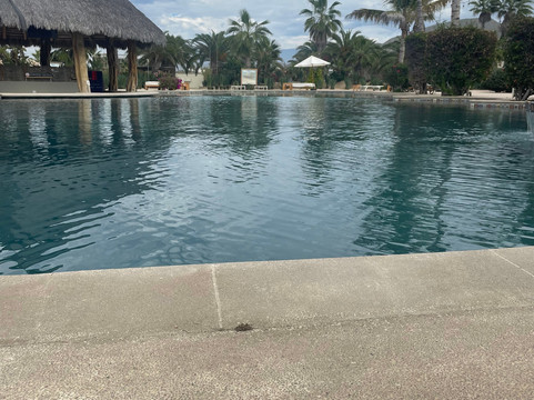 Cerritos Surf Town主图