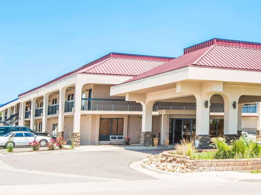 华美达普韦布洛酒店