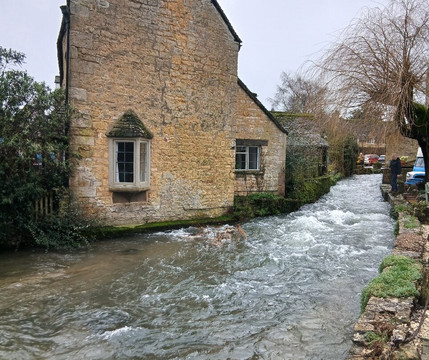 斯托四号酒店主图