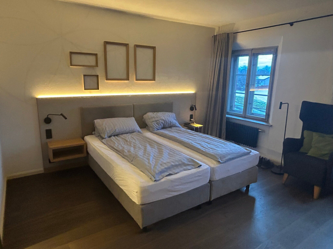 兰德阿尔特关卡酒店主图