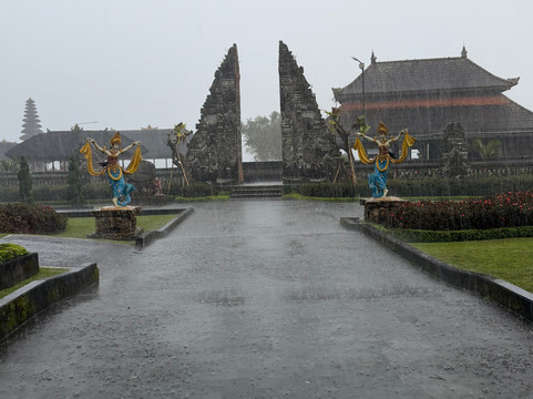 Lokha The Bali Tours-登巴萨必去景点