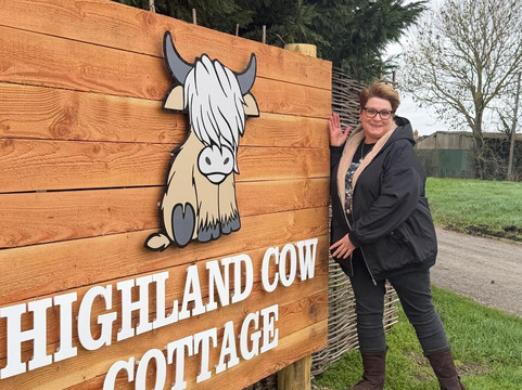 Highland Cow Cottage-Royston必去景点