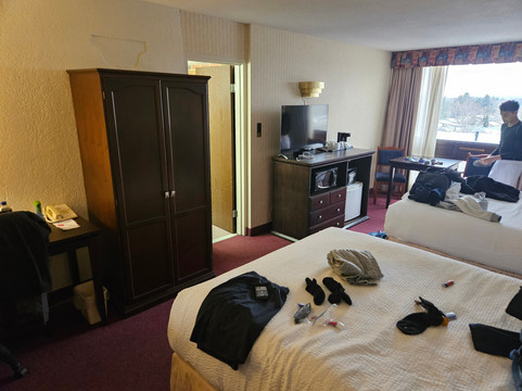 莱斯布里奇华美达酒店主图