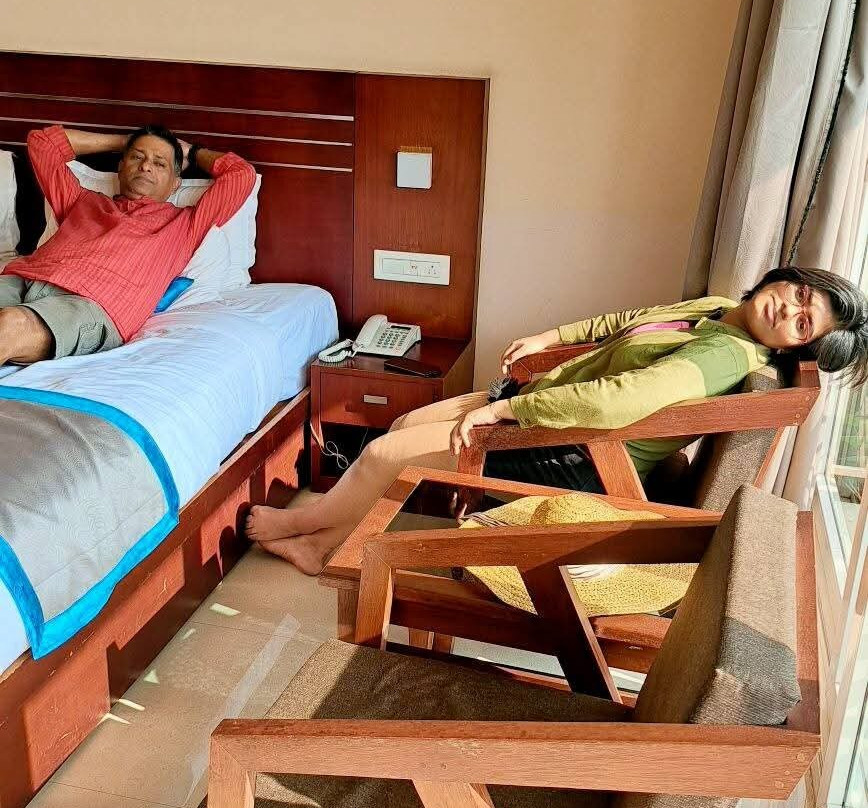 阿韦达满纳山区和雾气主图