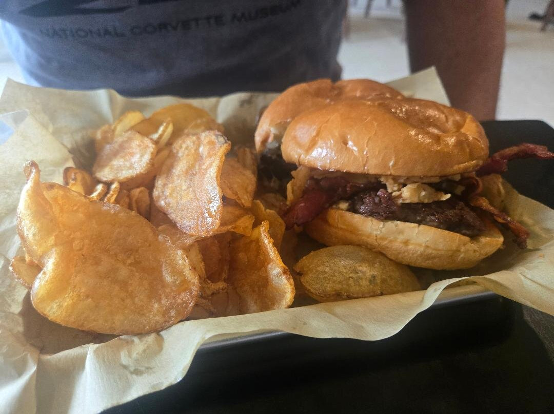 Avenue Eats