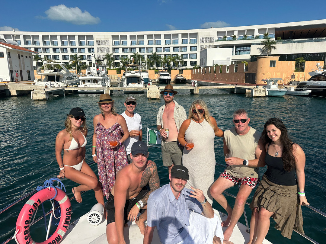 MM Royale Yachts-女人海滩必去景点