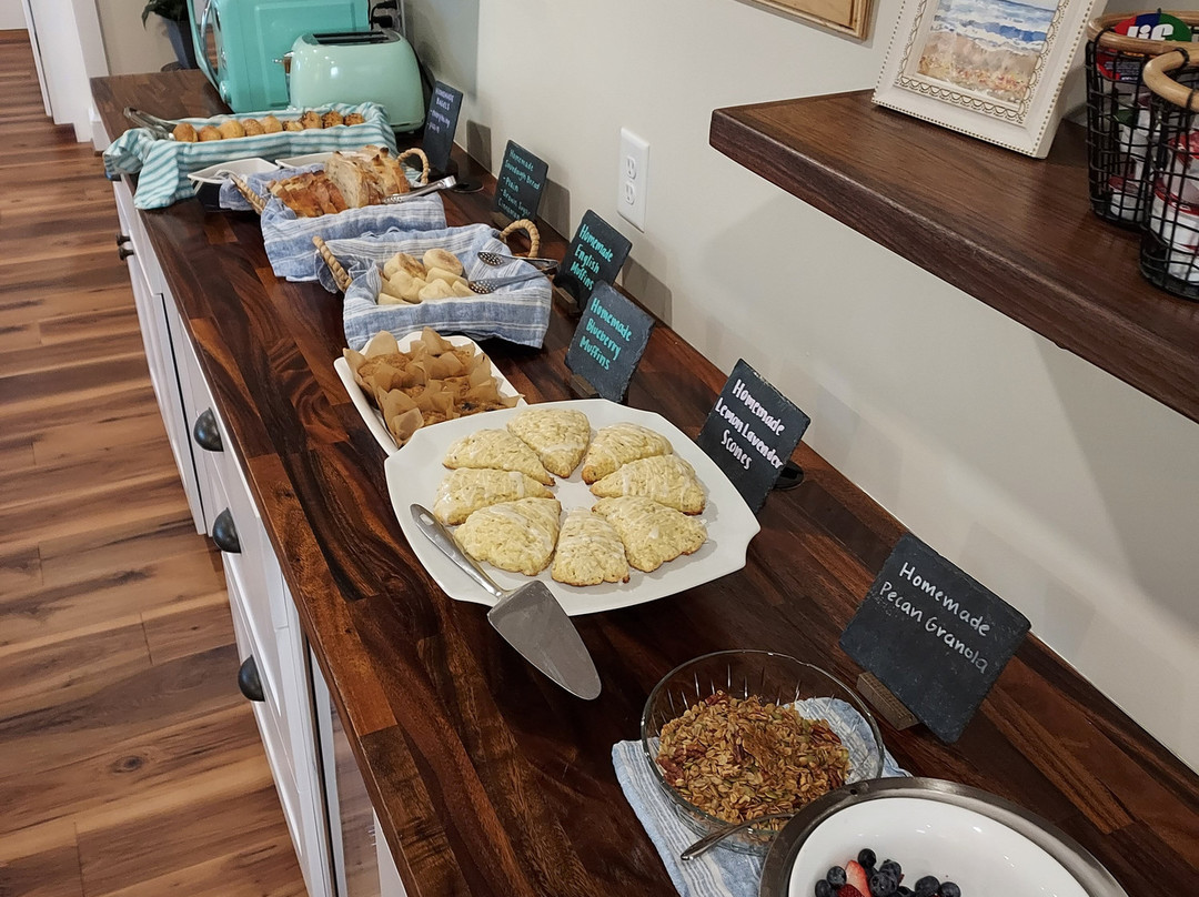 The Atlantic Inn主图