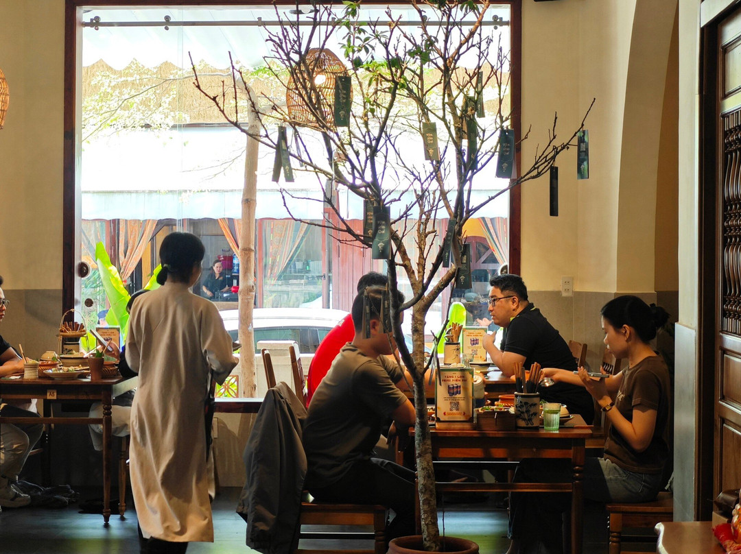 Mâm. - Cơm Việt Lối Huế